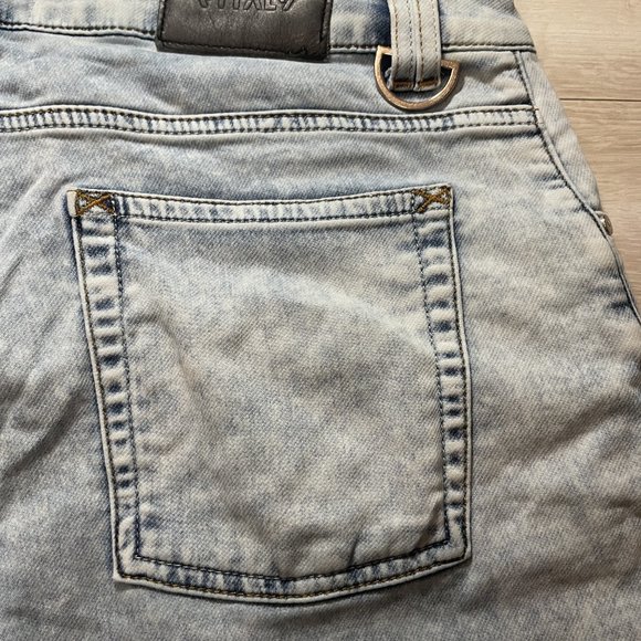 Vitaly - Jean Shorts - Picture 4 of 8